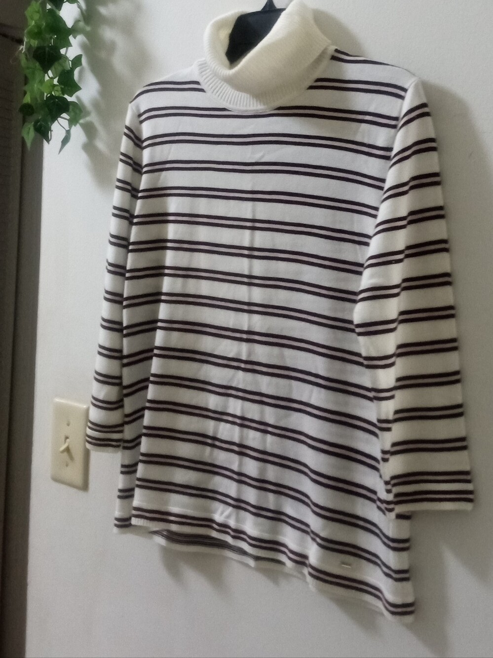 Tommy Hilfiger Striped Turtleneck Sweater Size Large